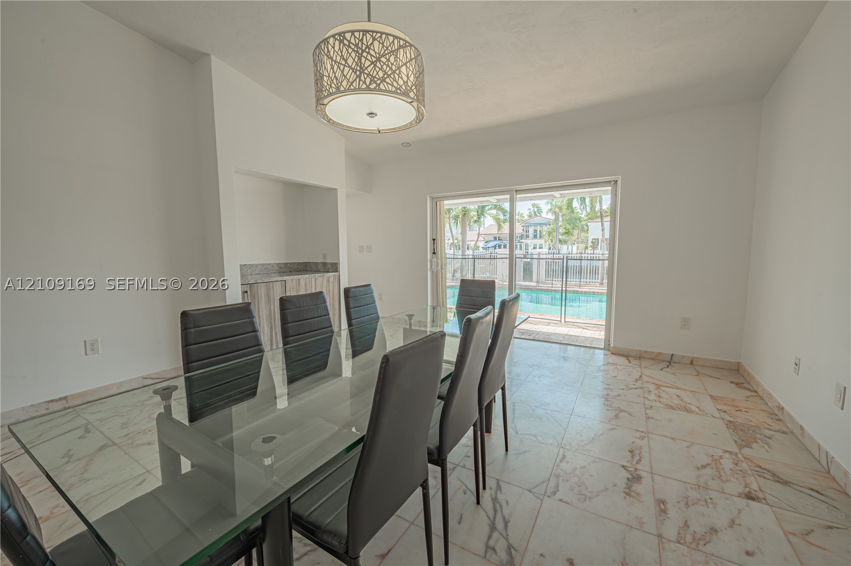16466 NE 31st Ave, North Miami Beach FL 33160