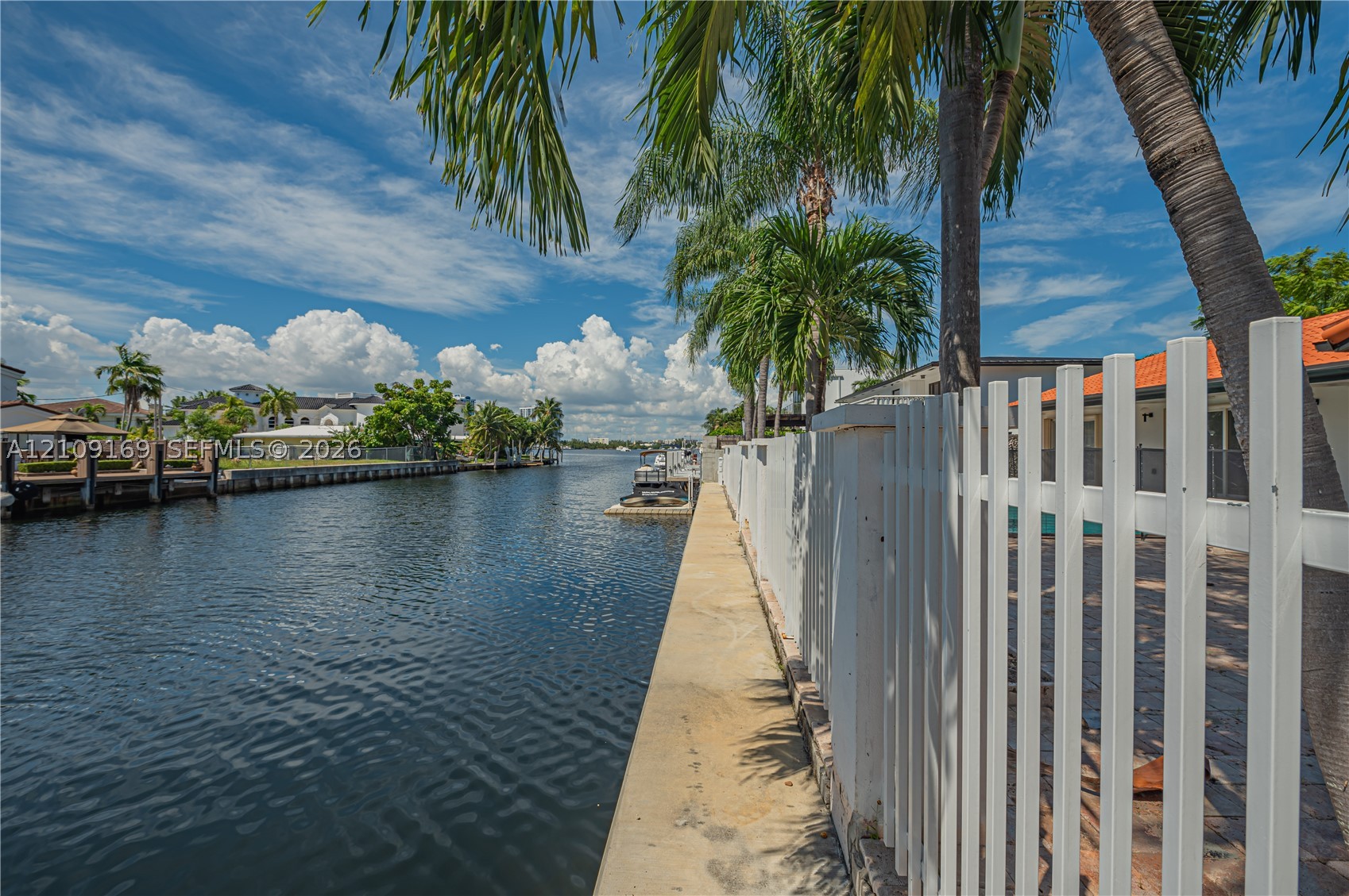 16466 NE 31st Ave, North Miami Beach FL 33160