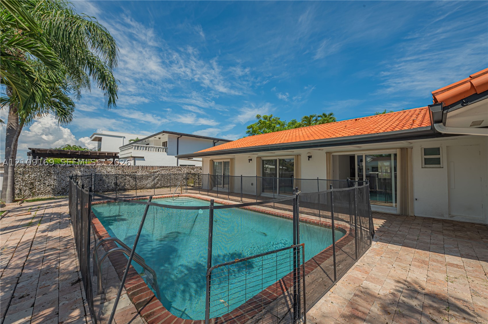 16466 NE 31st Ave, North Miami Beach FL 33160
