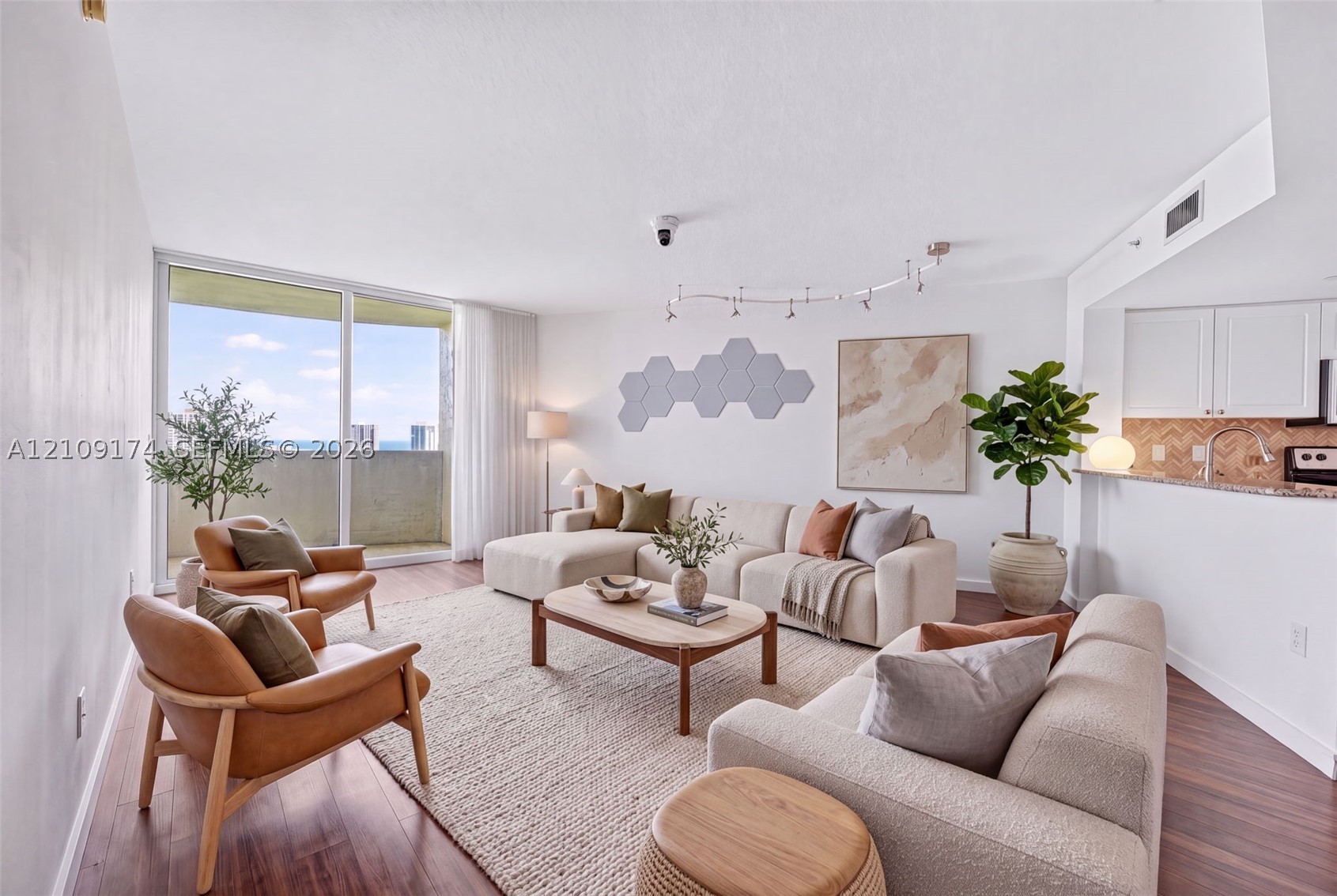 19501 W Country Club Dr #2001, Aventura FL 33180