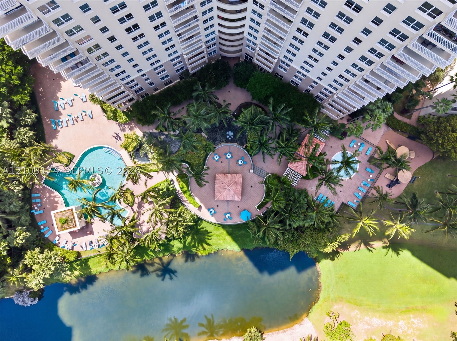 19501 W Country Club Dr #2001, Aventura FL 33180