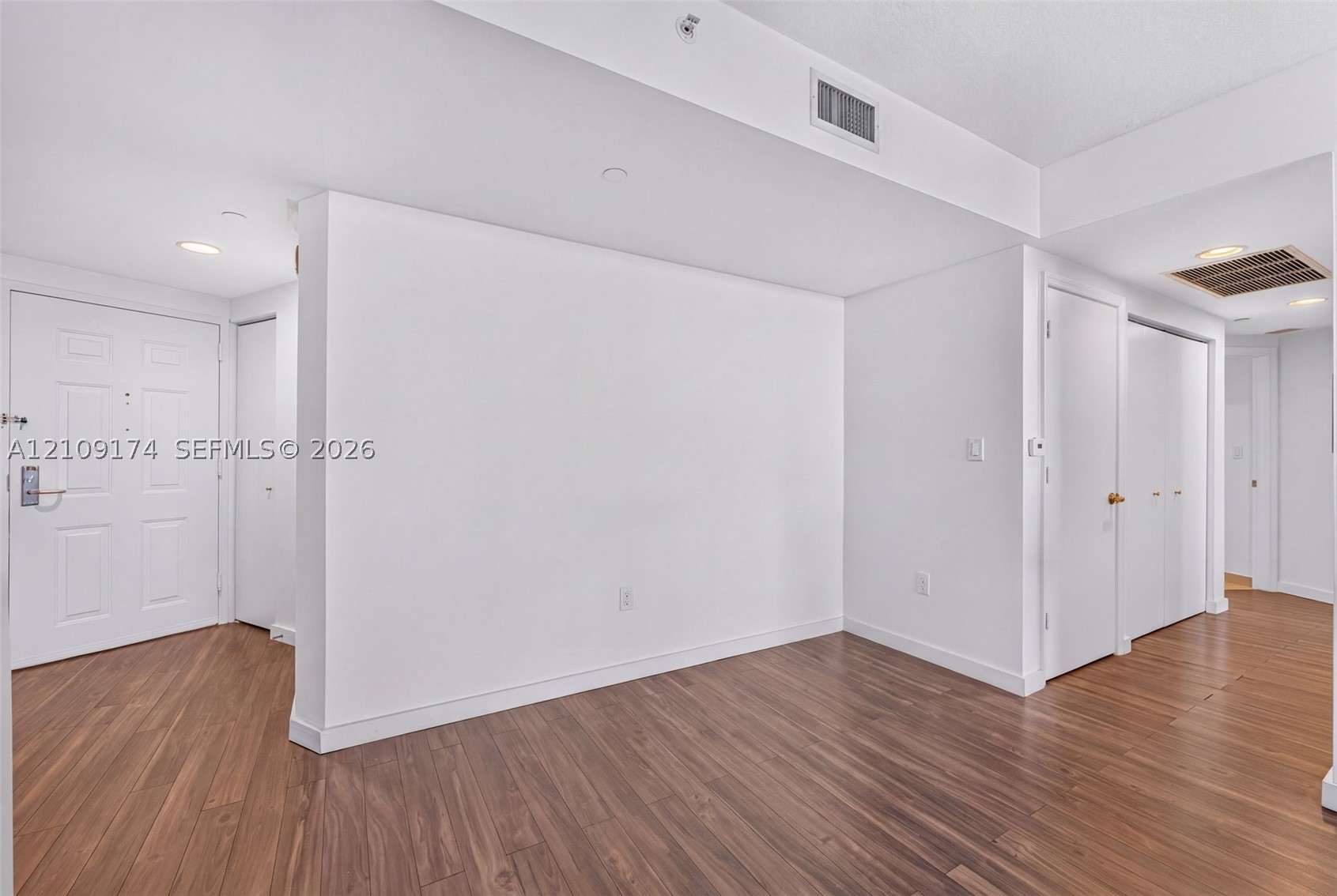 19501 W Country Club Dr #2001, Aventura FL 33180