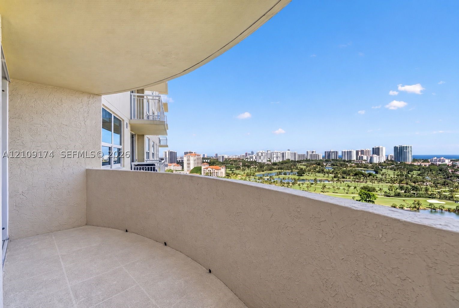 19501 W Country Club Dr #2001, Aventura FL 33180