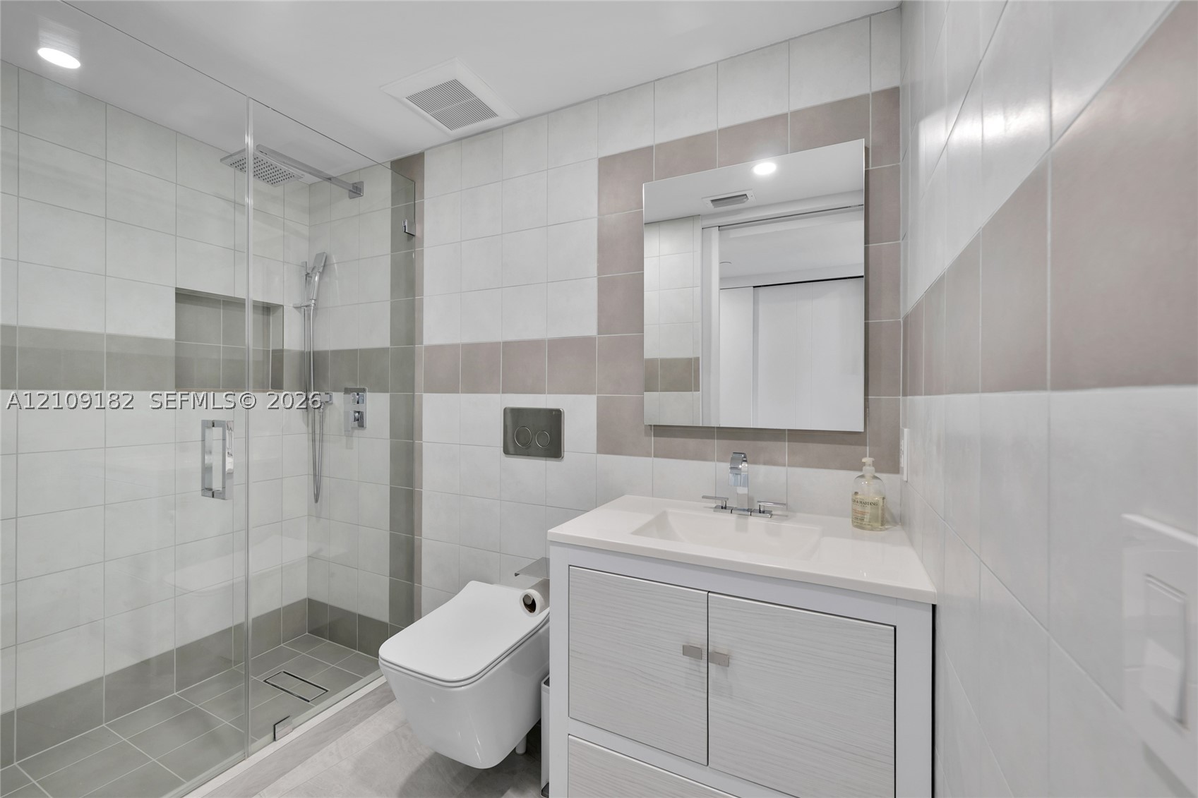 9 Island Ave #714, Miami Beach FL 33139