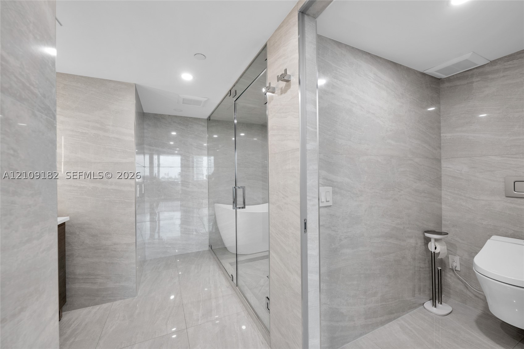 9 Island Ave #714, Miami Beach FL 33139
