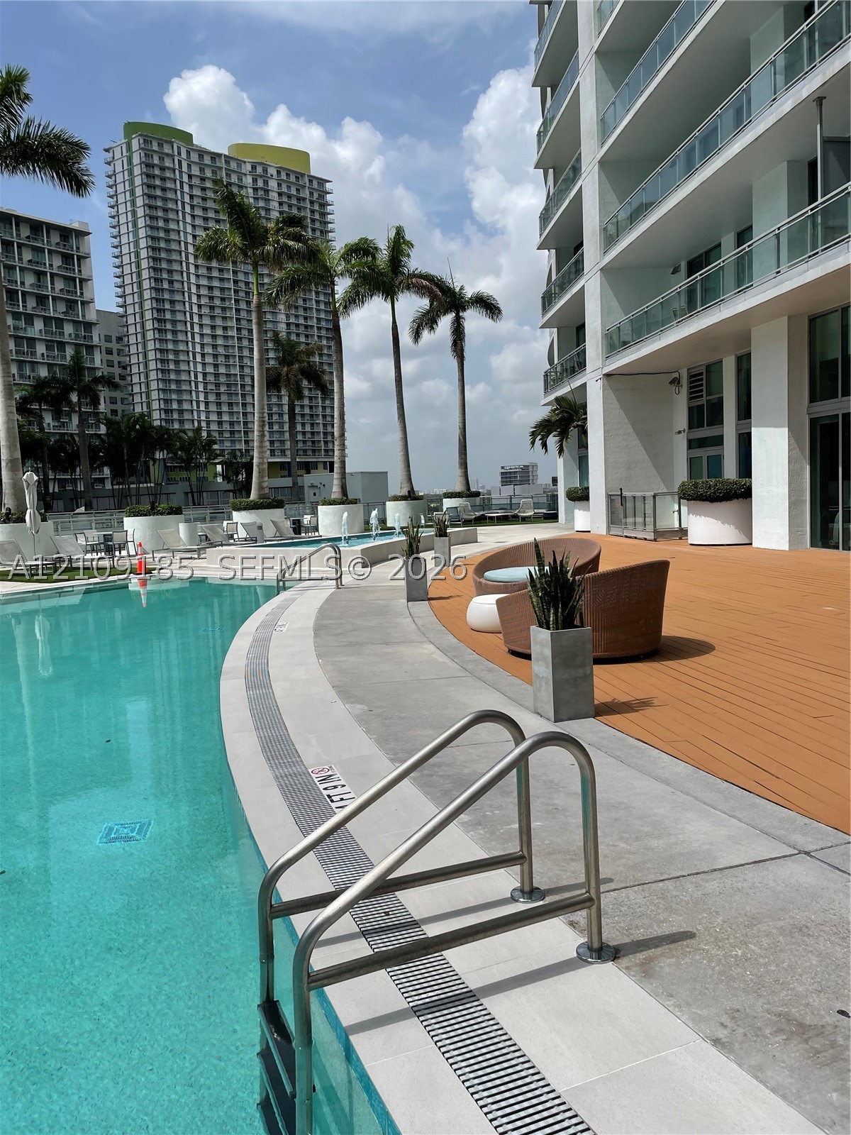 90 SW 3rd St #1612, Miami FL 33130