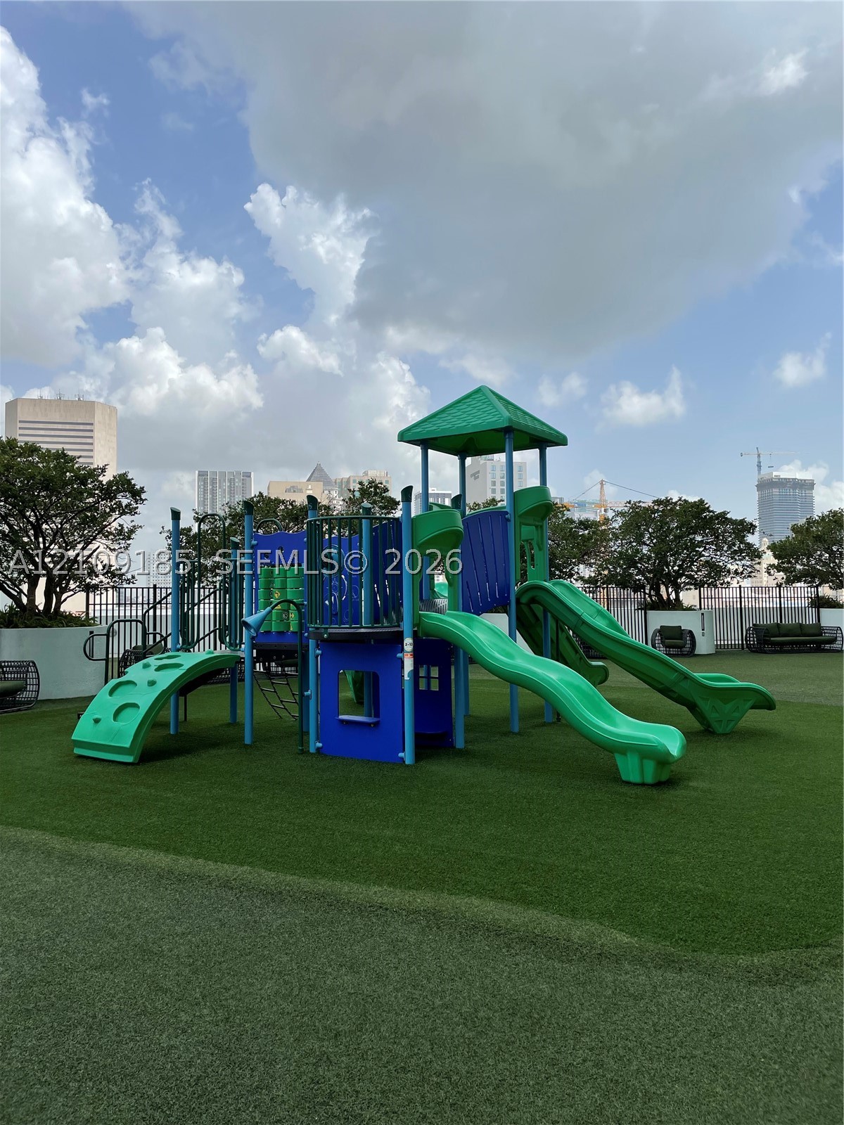 90 SW 3rd St #1612, Miami FL 33130