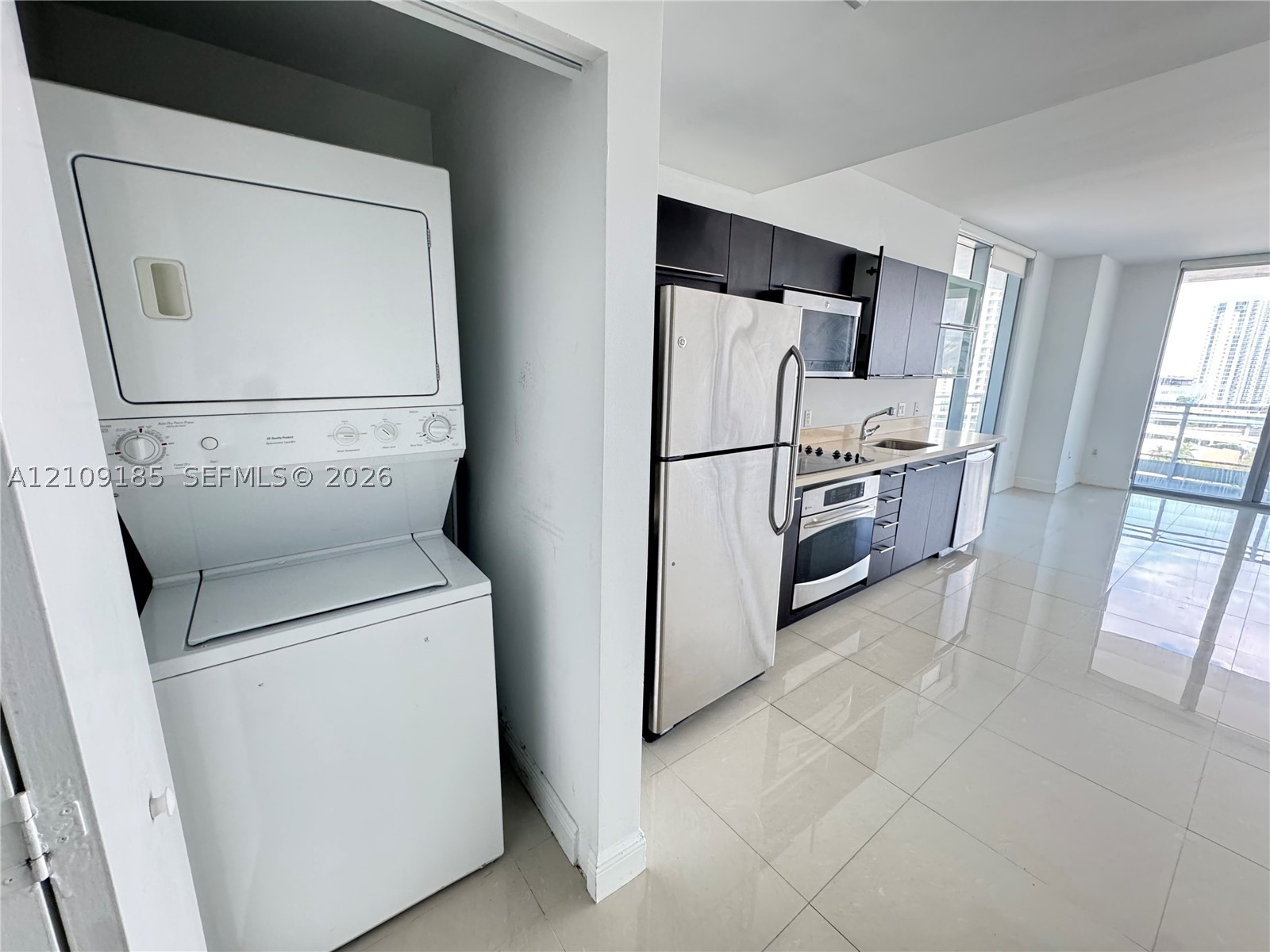 90 SW 3rd St #1612, Miami FL 33130