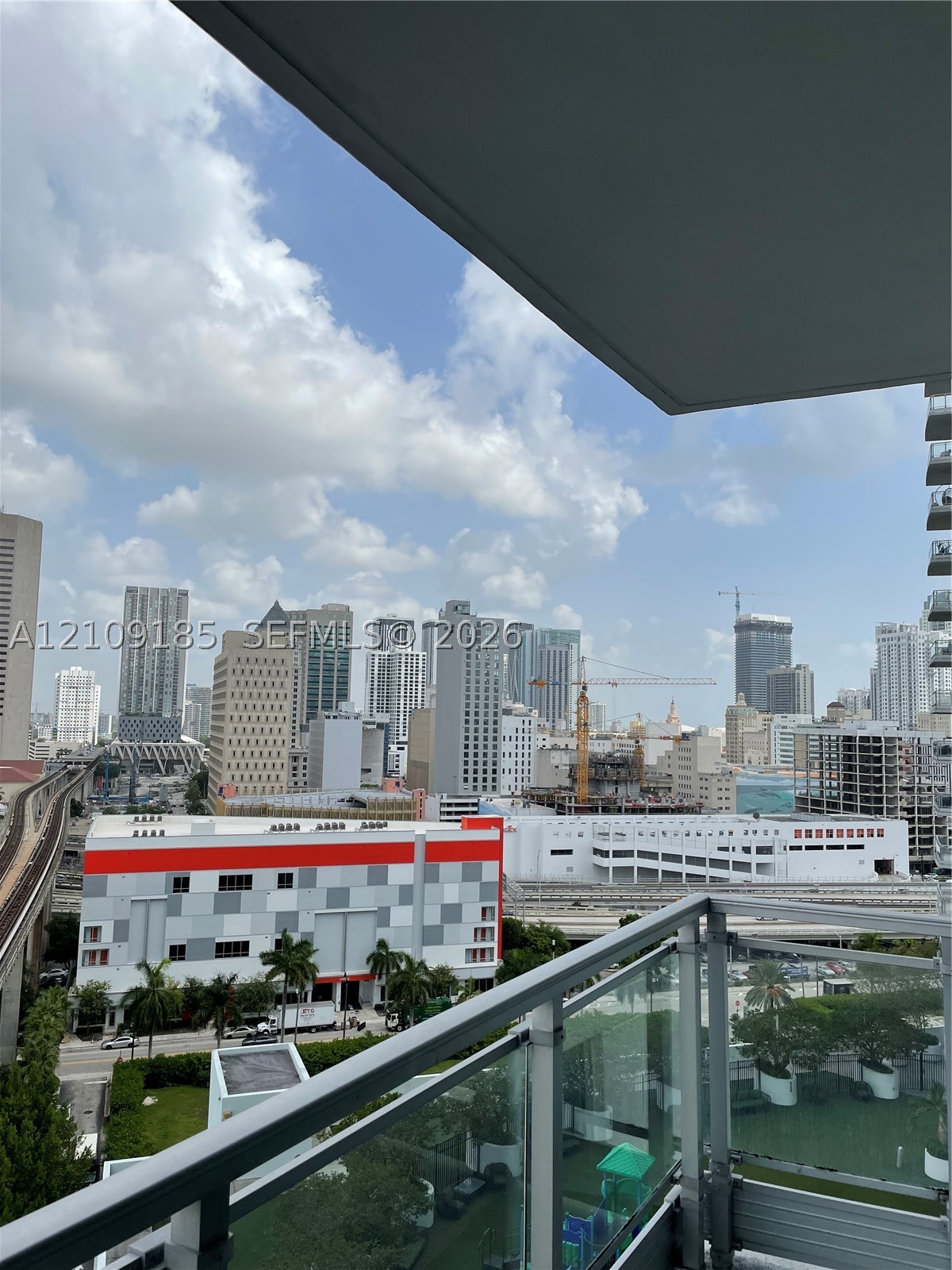 90 SW 3rd St #1612, Miami FL 33130