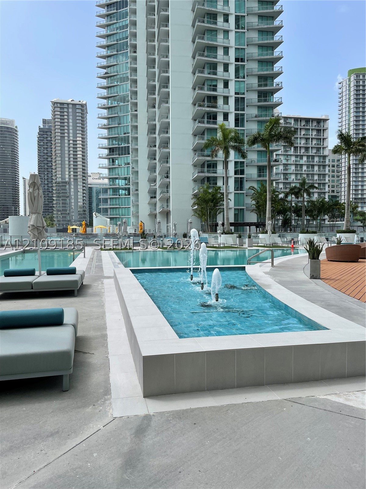 90 SW 3rd St #1612, Miami FL 33130