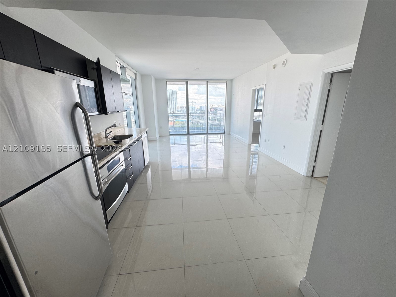 90 SW 3rd St #1612, Miami FL 33130