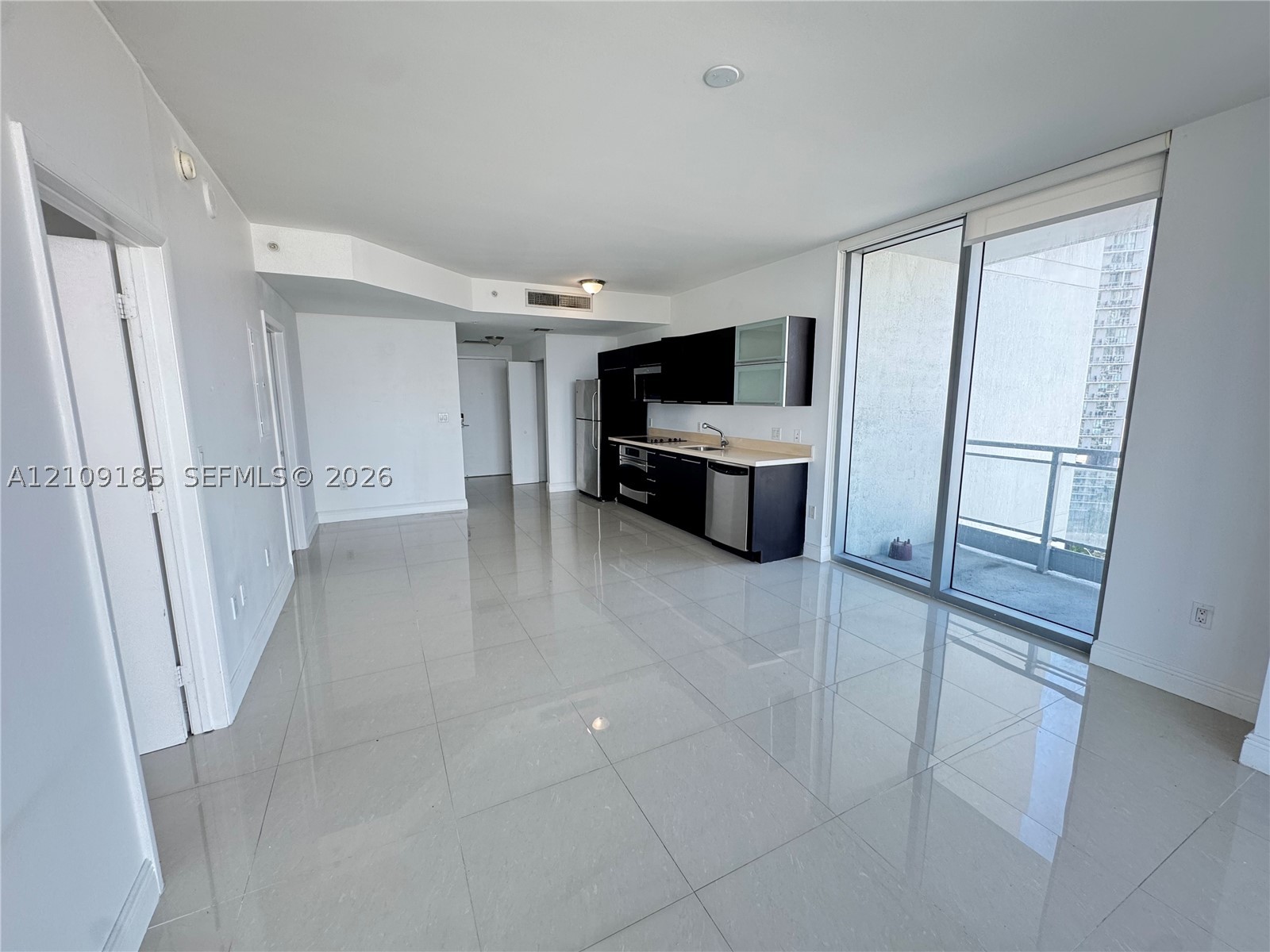 90 SW 3rd St #1612, Miami FL 33130
