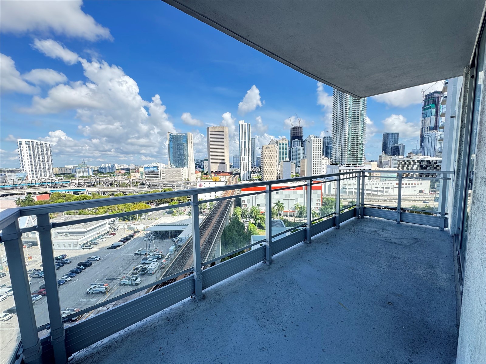 90 SW 3rd St #1612, Miami FL 33130