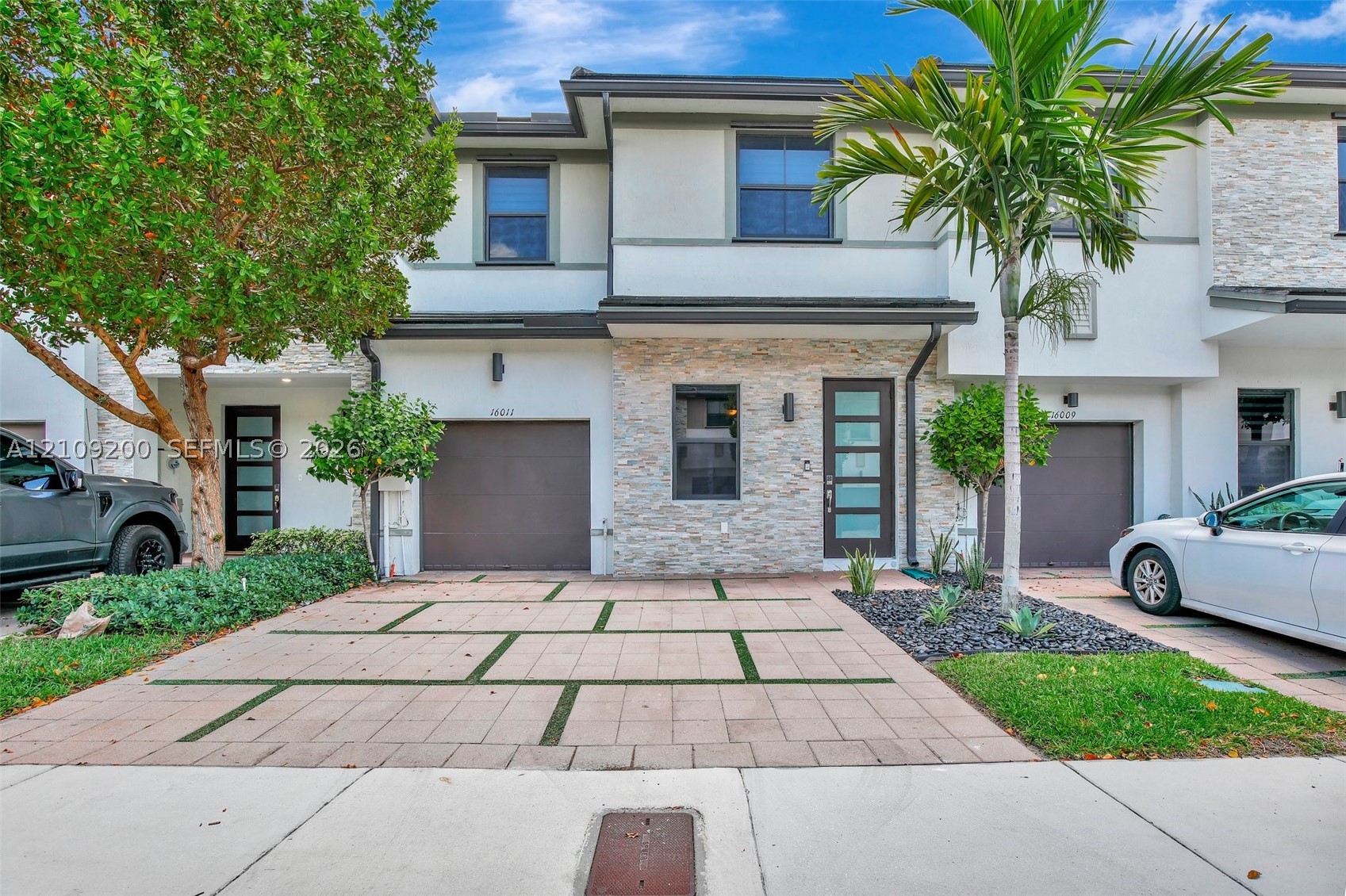 16011 NW 91st Ct, Miami Lakes FL 33018