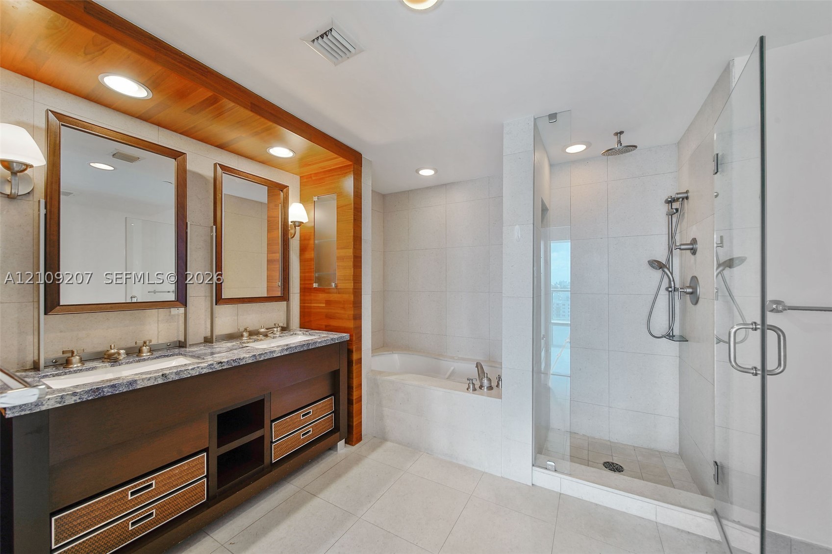 6799 Collins Ave #1101, Miami Beach FL 33141