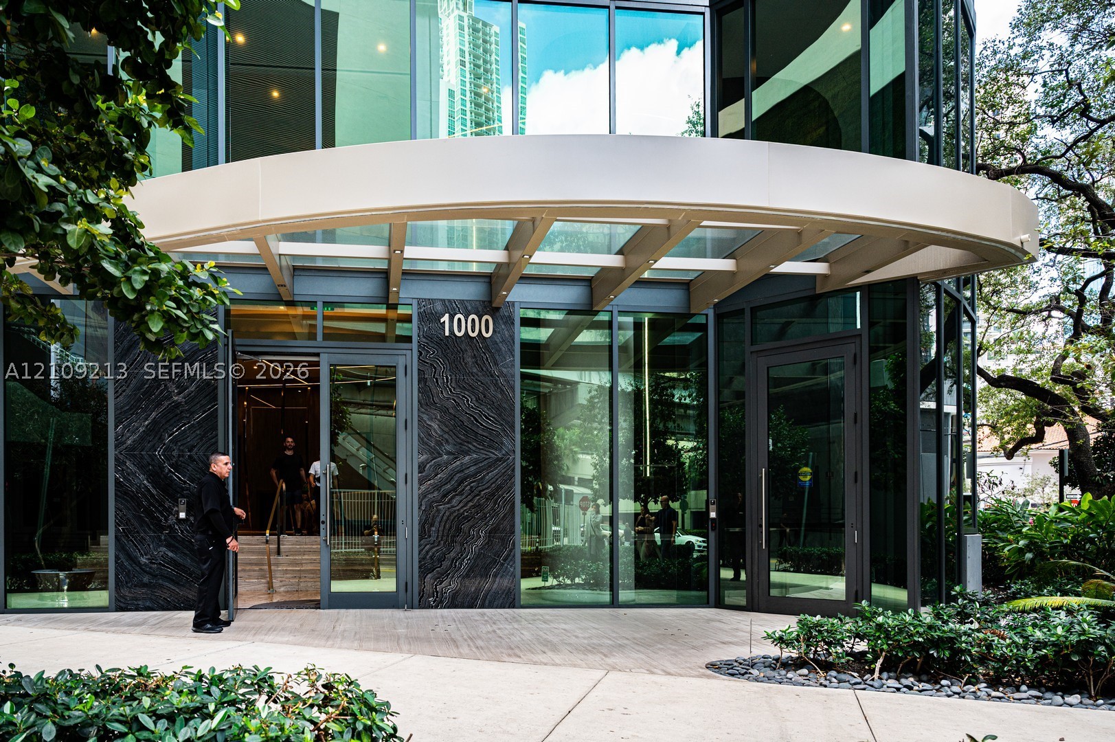 1000 Brickell Plz #1806, Miami FL 33131