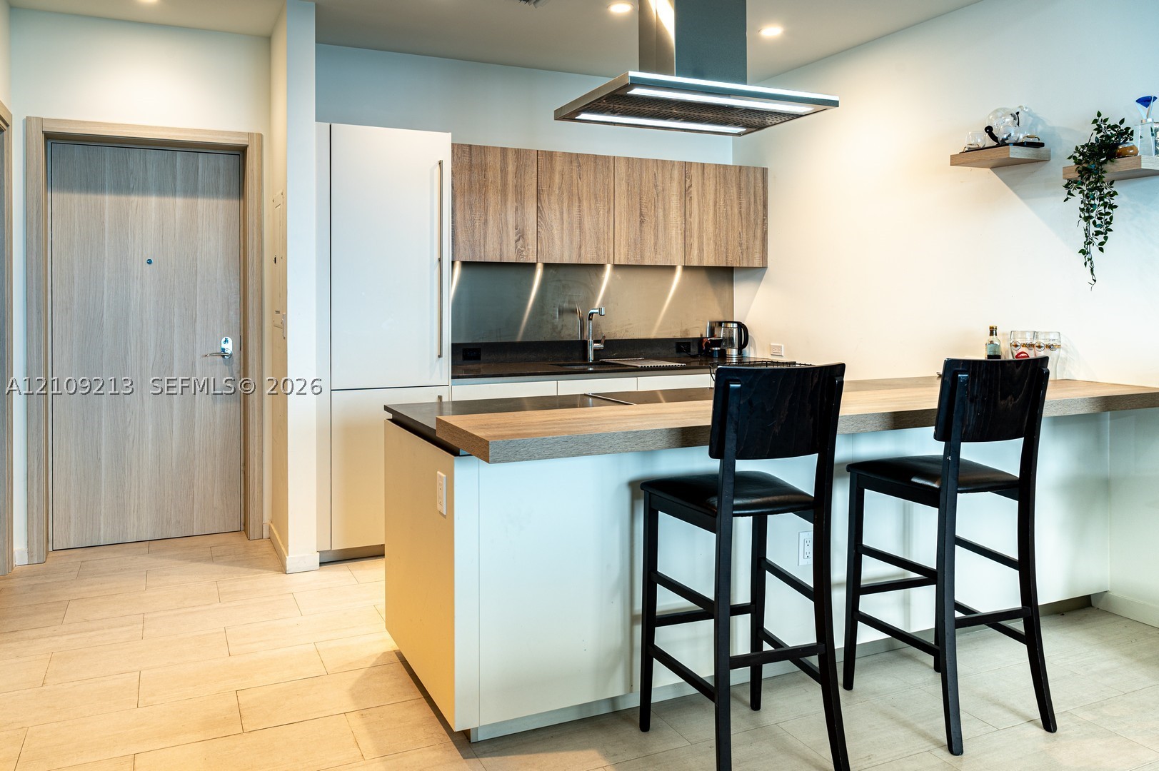 1000 Brickell Plz #1806, Miami FL 33131