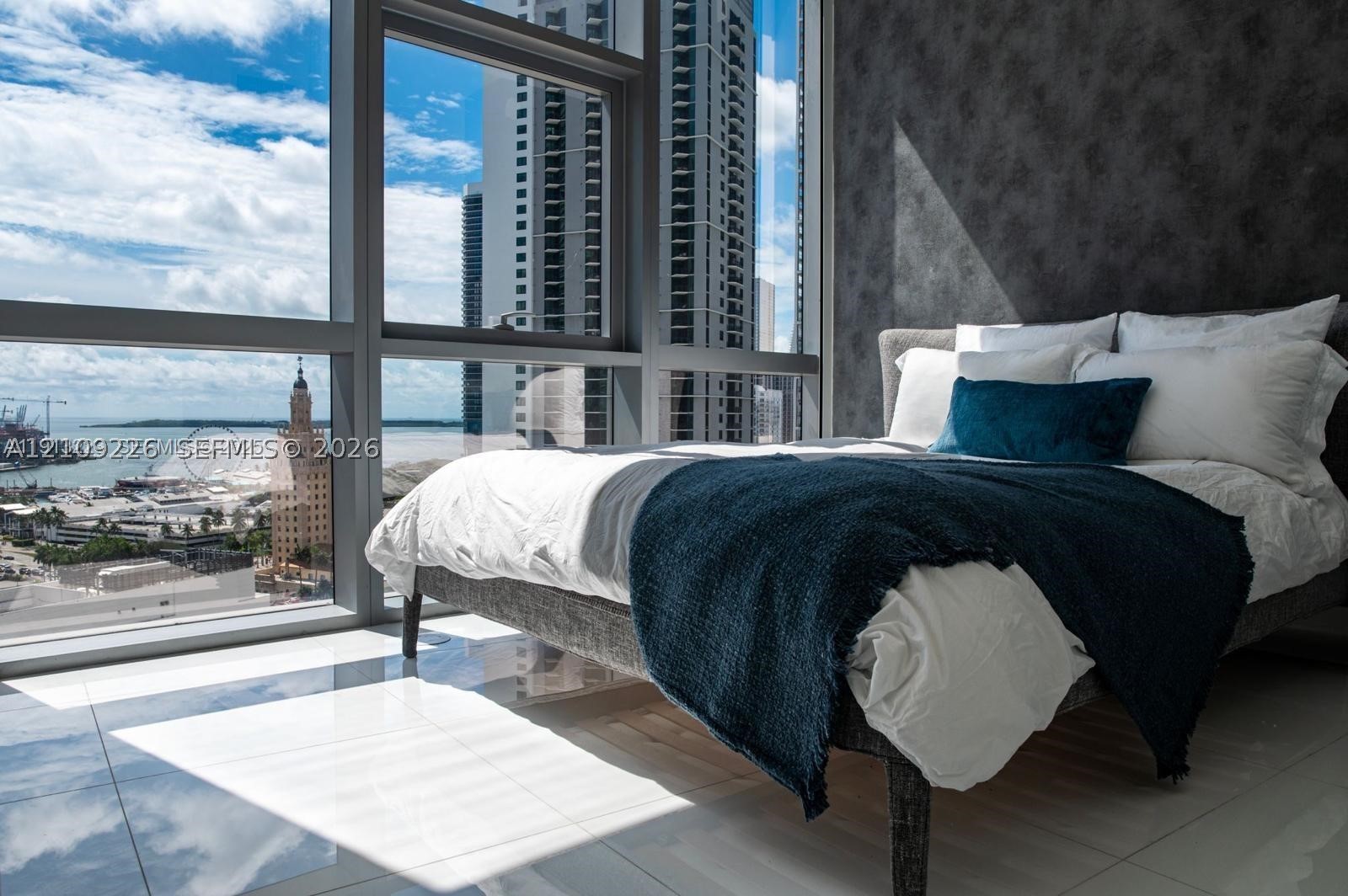 851 NE 1st Ave #1811, Miami FL 33132