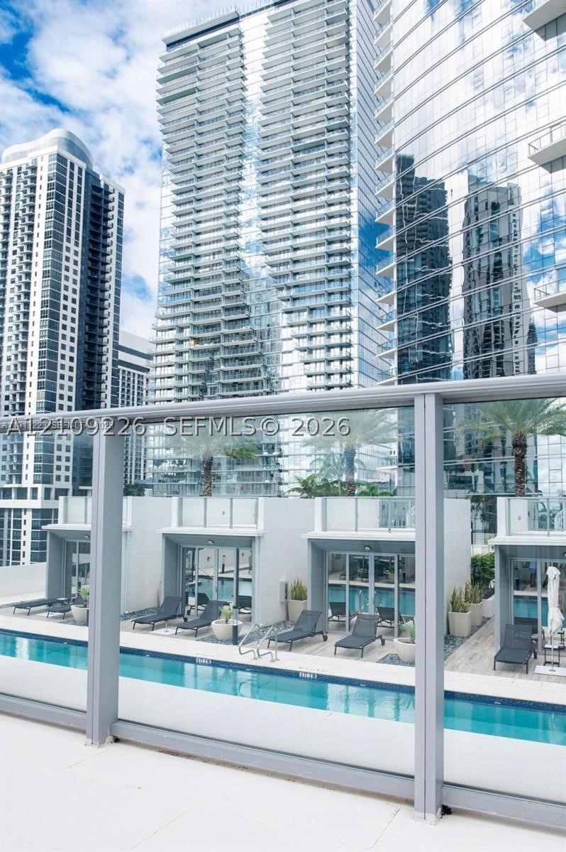851 NE 1st Ave #1811, Miami FL 33132
