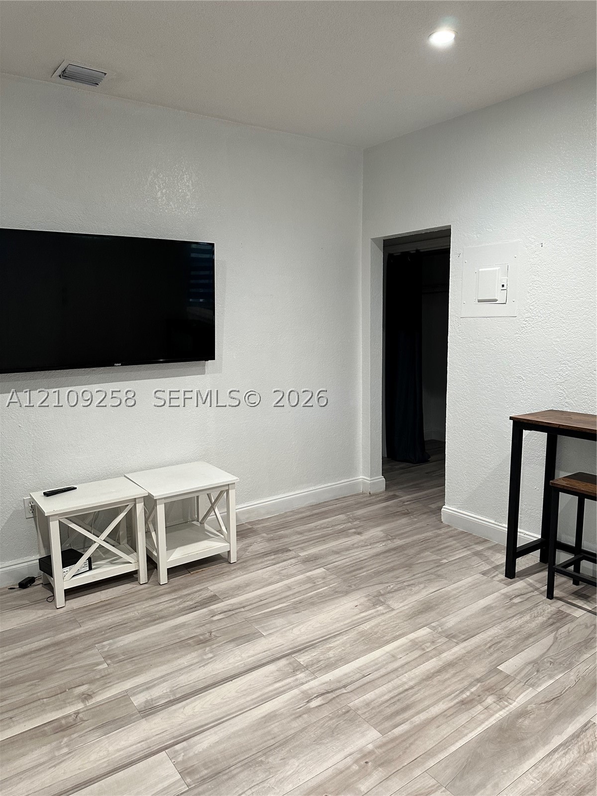 8401 Crespi Blvd #3, Miami Beach FL 33141