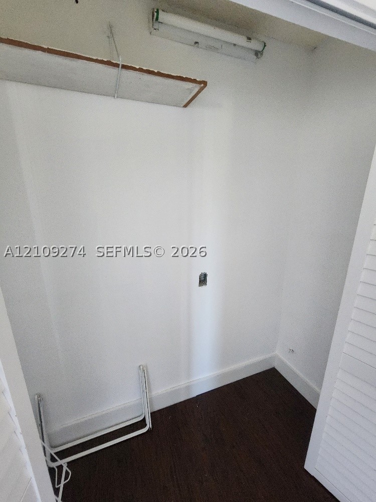 2016 Bay Dr #304, Miami Beach FL 33141