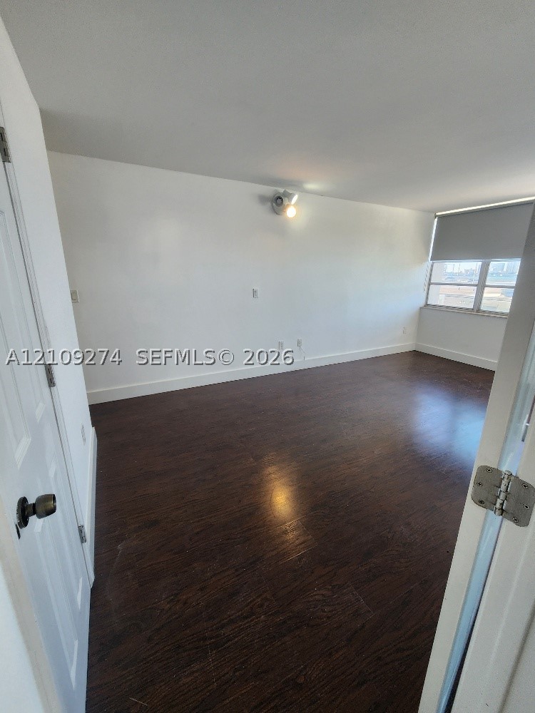 2016 Bay Dr #304, Miami Beach FL 33141