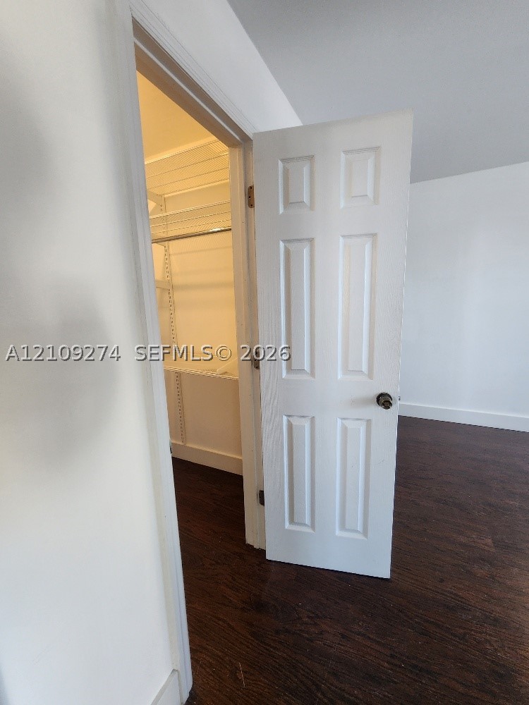 2016 Bay Dr #304, Miami Beach FL 33141