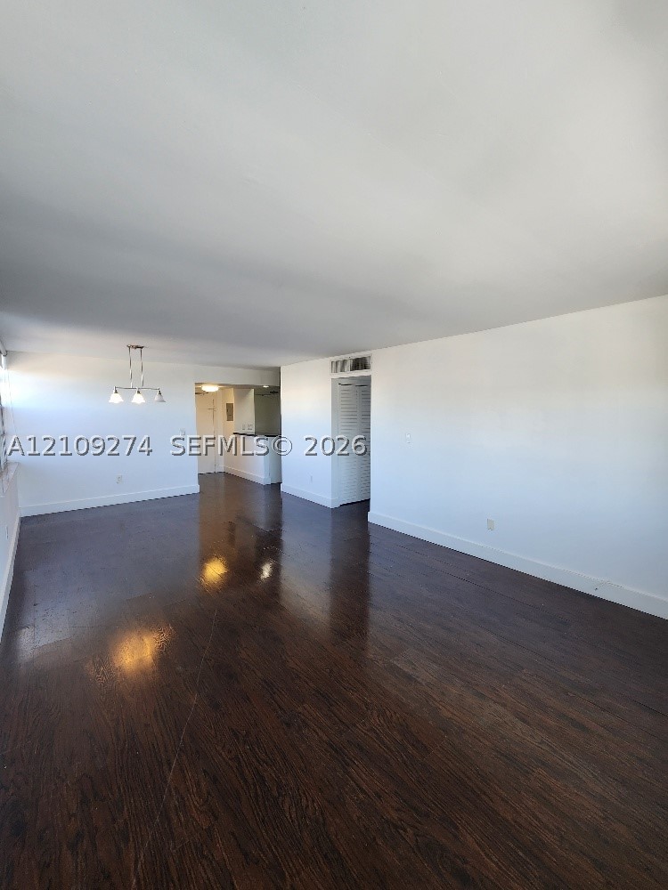 2016 Bay Dr #304, Miami Beach FL 33141