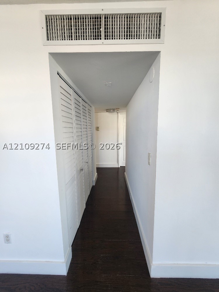 2016 Bay Dr #304, Miami Beach FL 33141