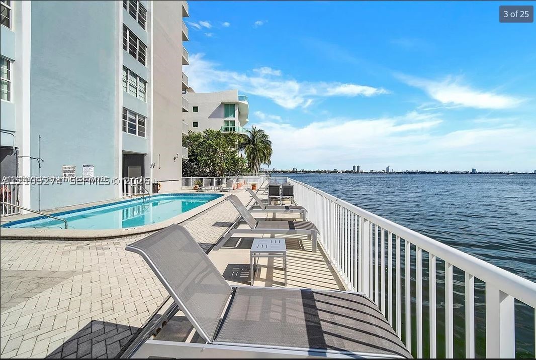 2016 Bay Dr #304, Miami Beach FL 33141