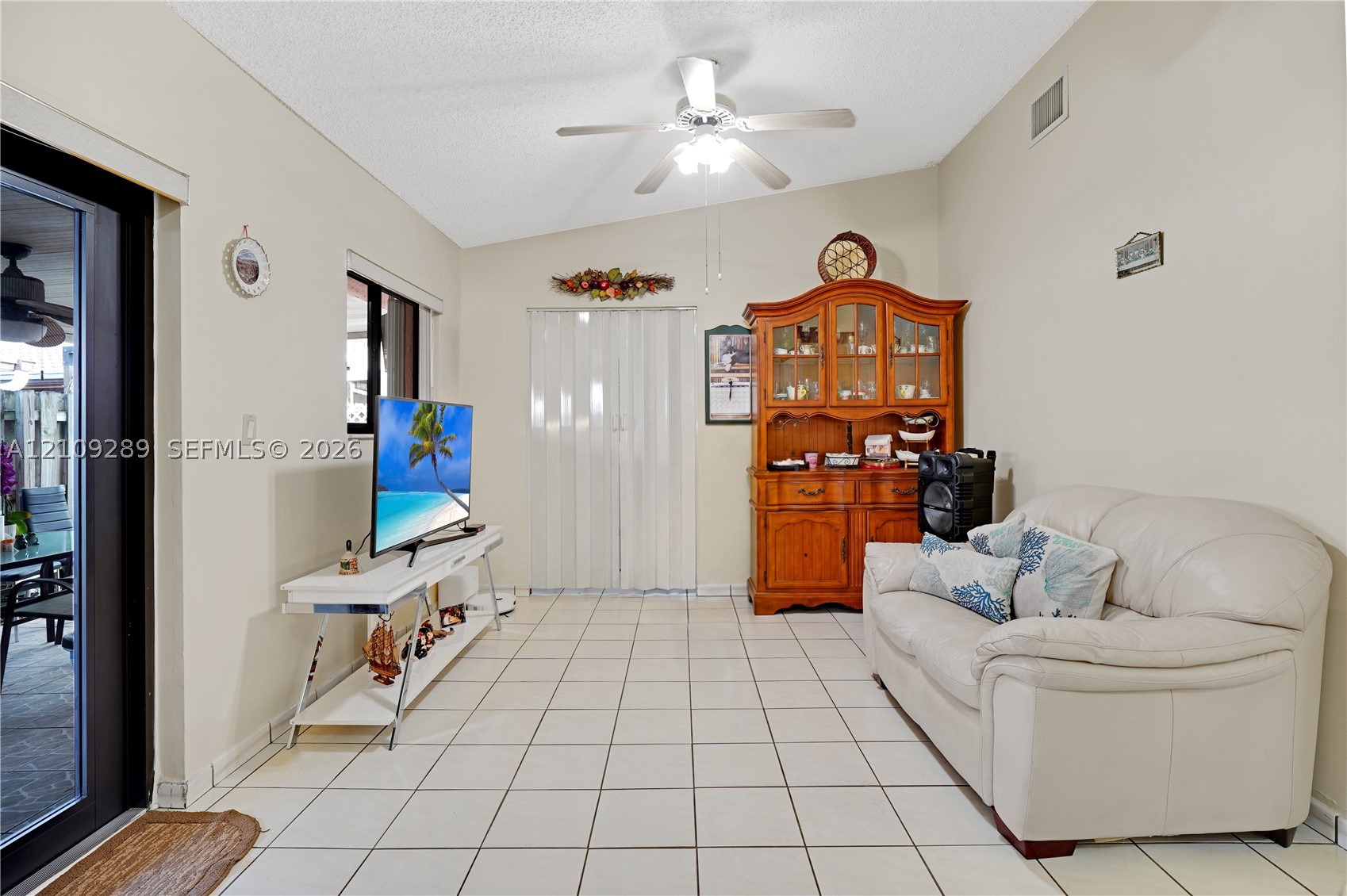 10241 NW 125th St, Hialeah Gardens FL 33018