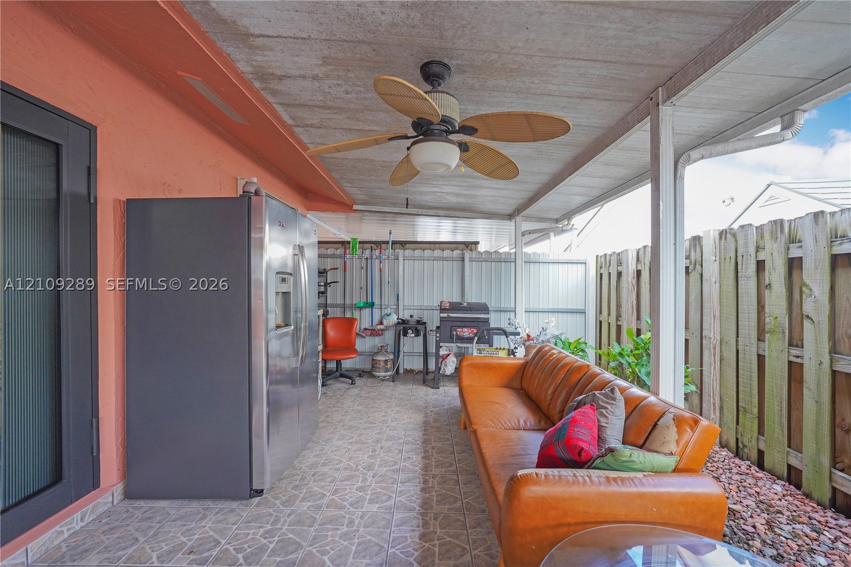 10241 NW 125th St, Hialeah Gardens FL 33018