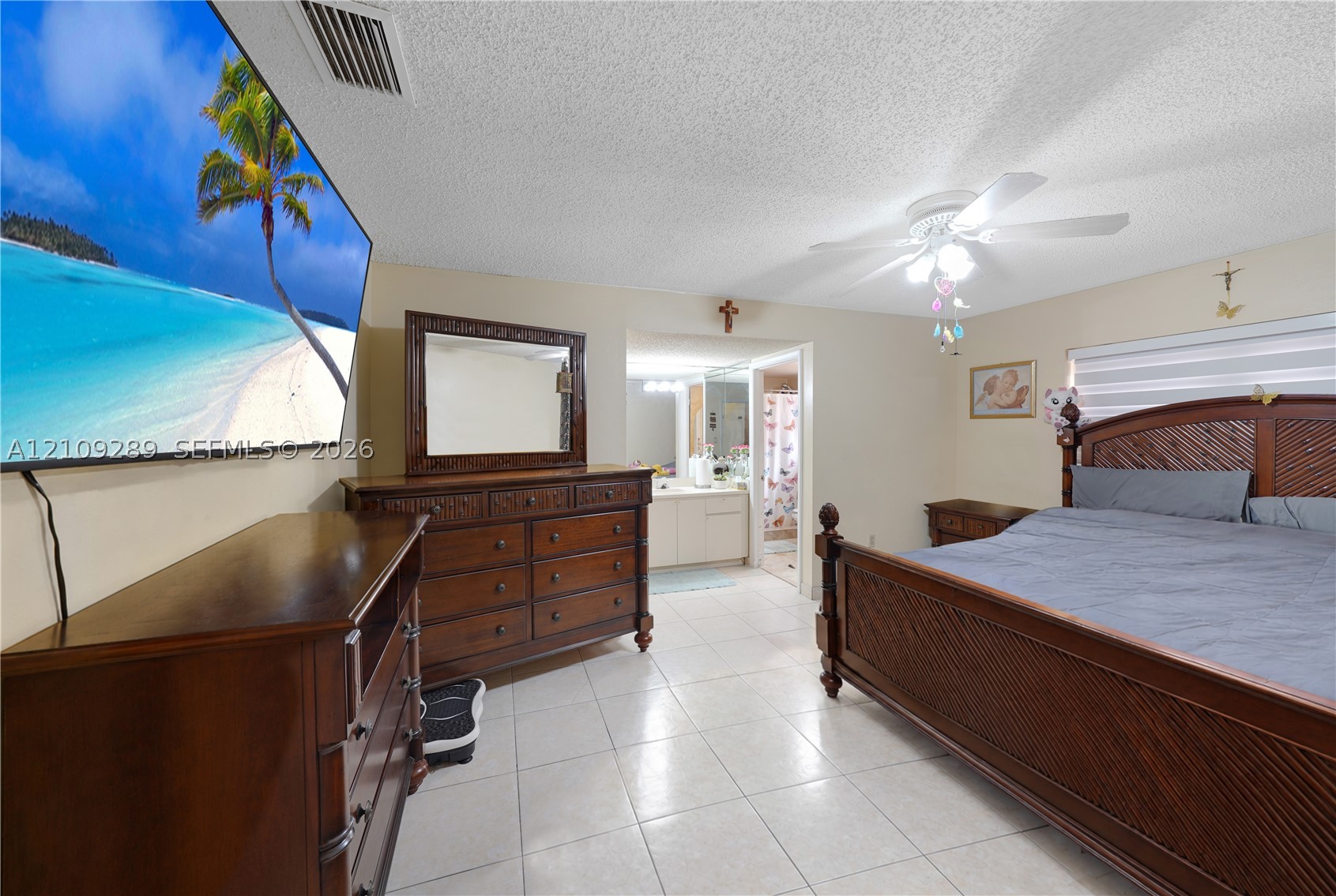 10241 NW 125th St, Hialeah Gardens FL 33018