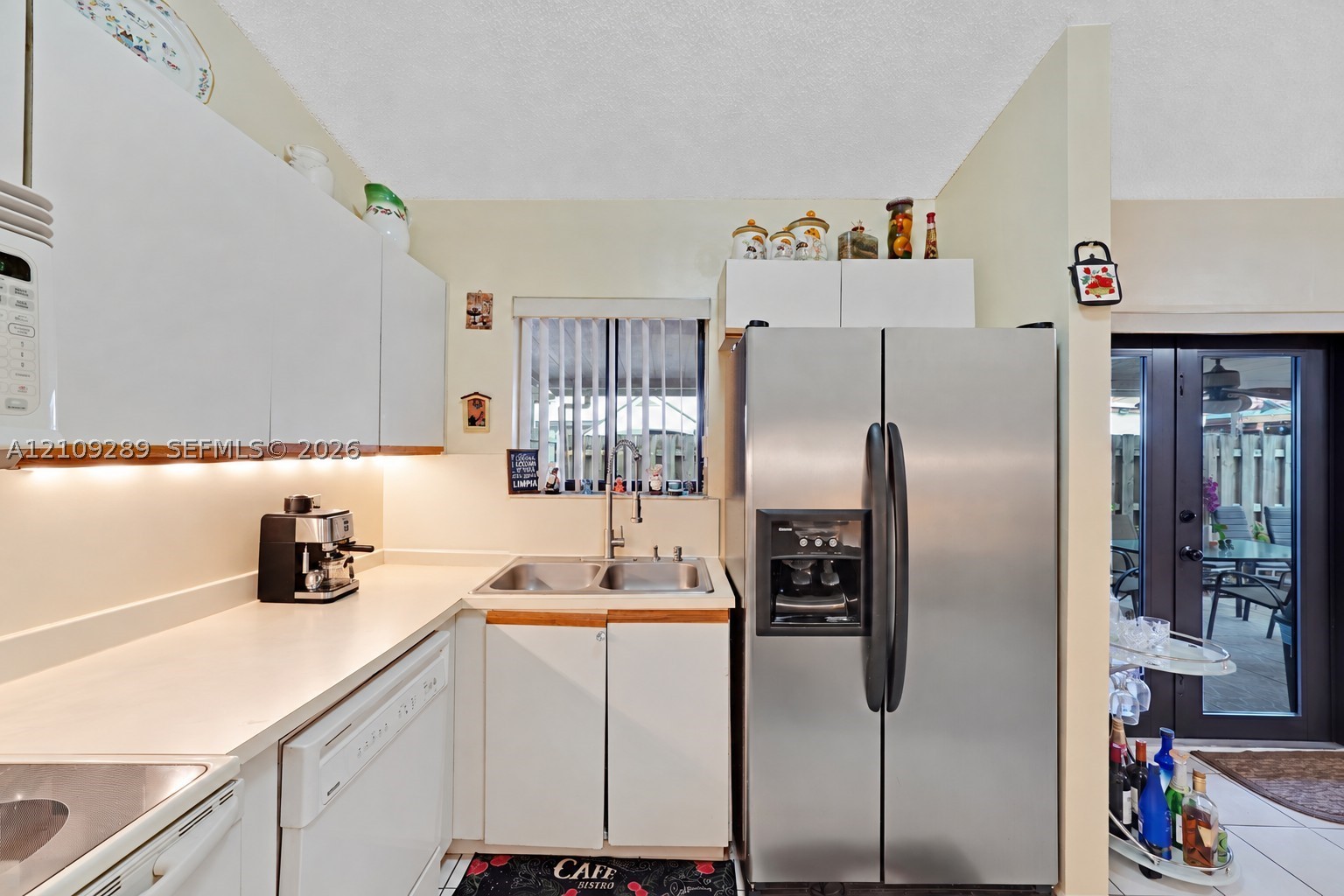 10241 NW 125th St, Hialeah Gardens FL 33018