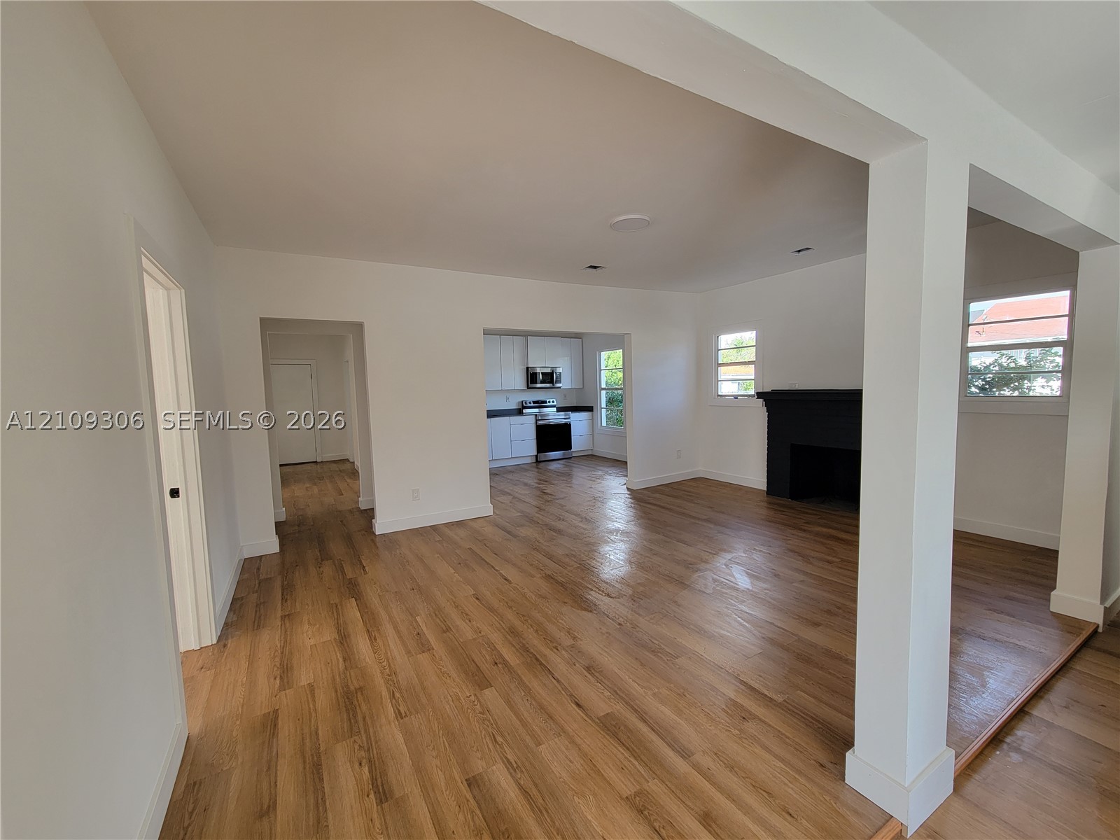 900 SW 8th Ct #Front, Miami FL 33130