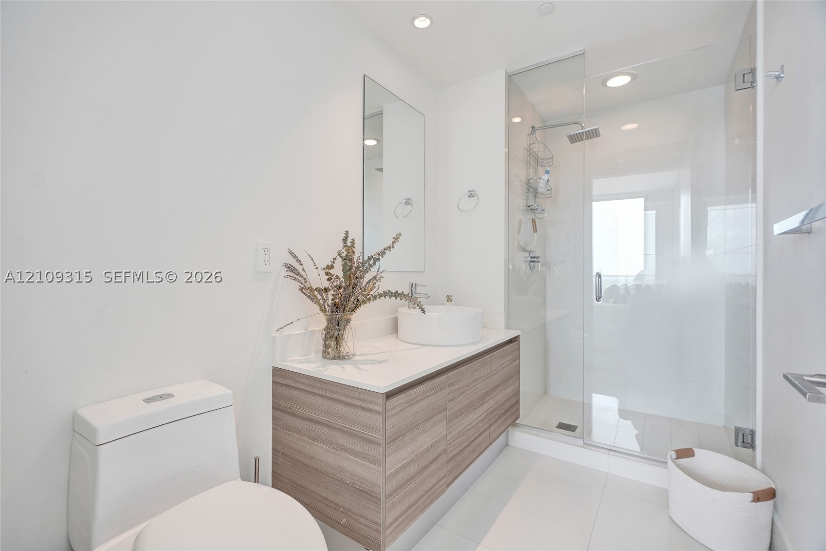 121 NE 34th St #2809, Miami FL 33137