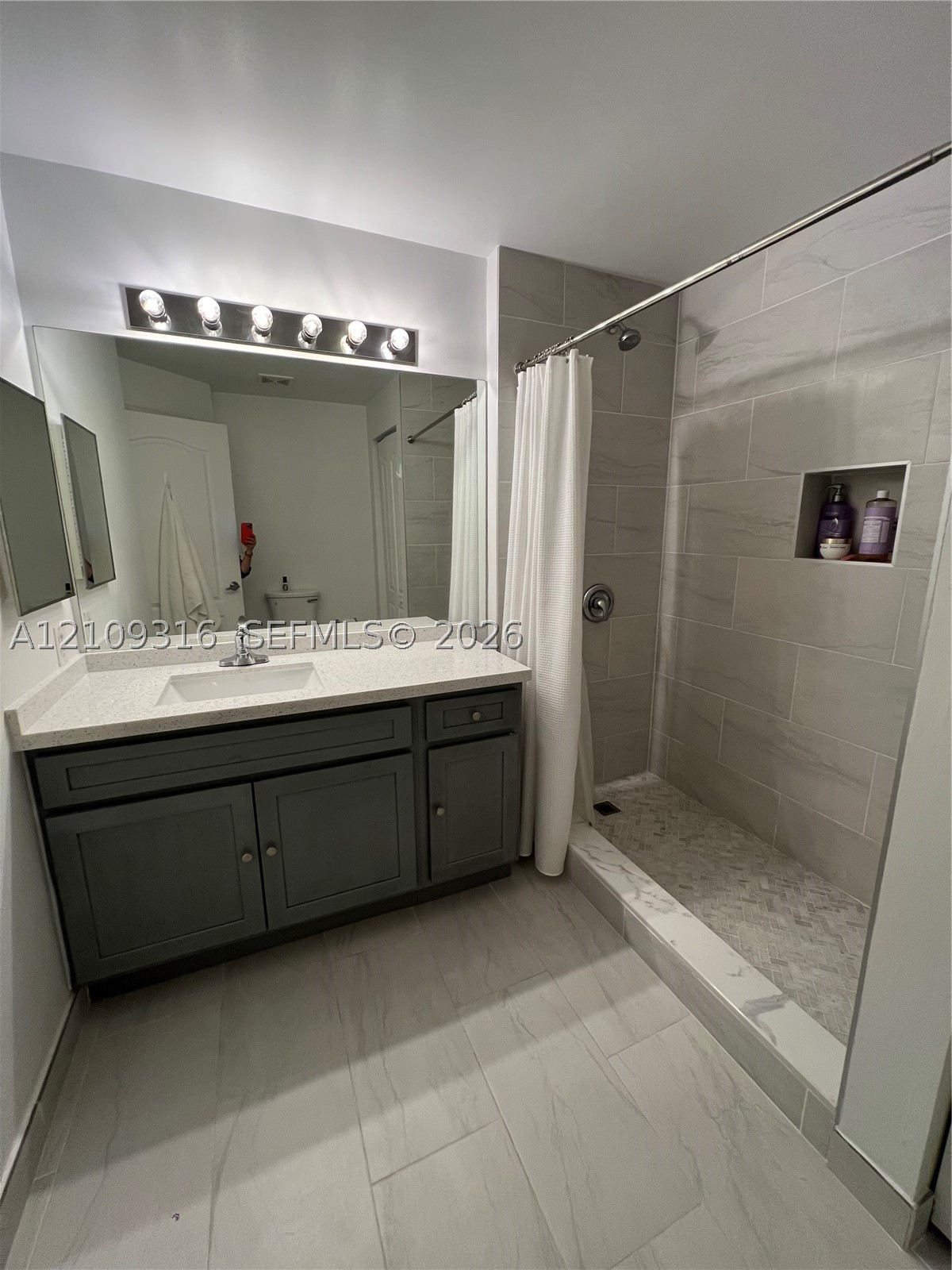 6001 SW 70th St #318, South Miami FL 33143