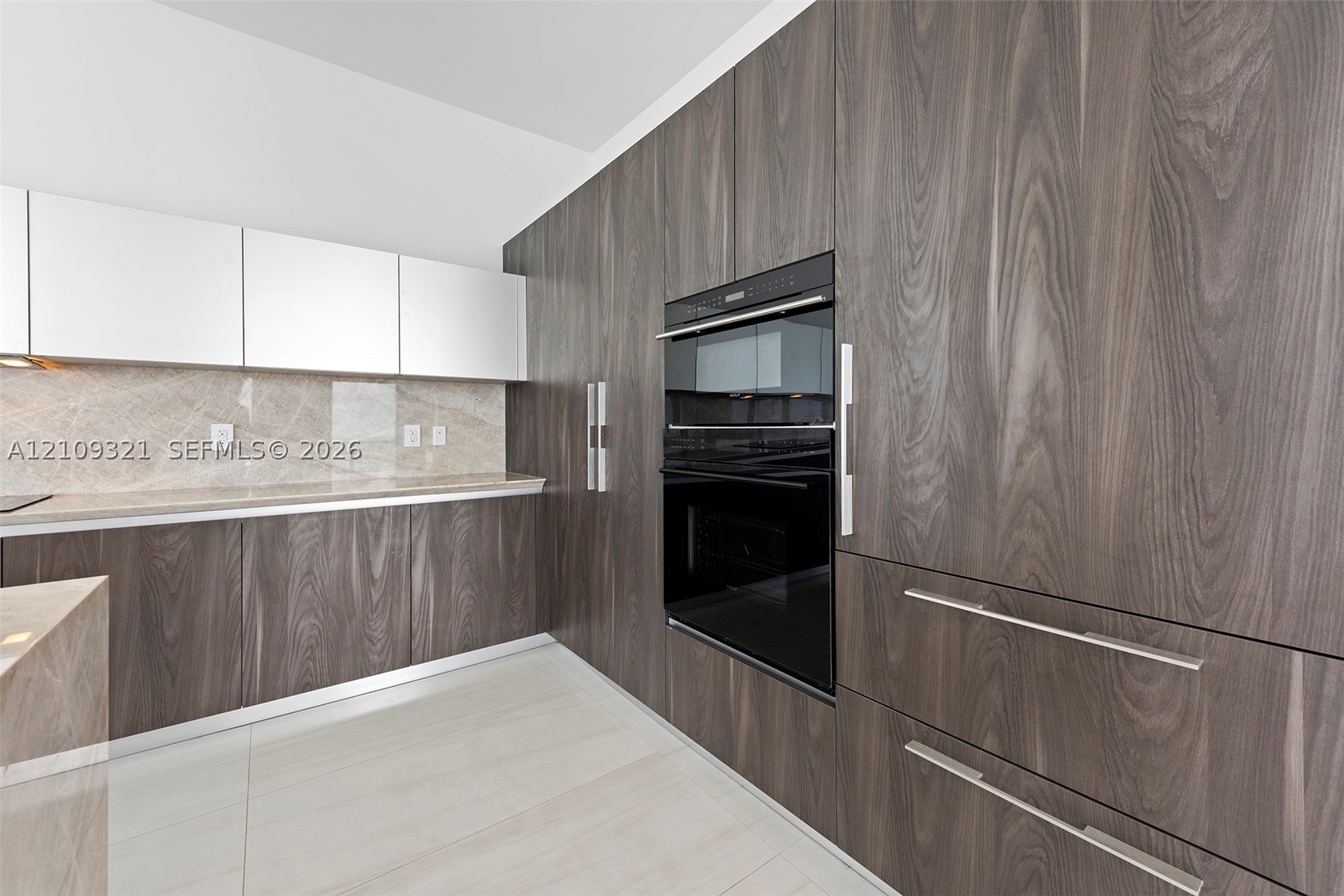 480 NE 31st St #PH5204, Miami FL 33137