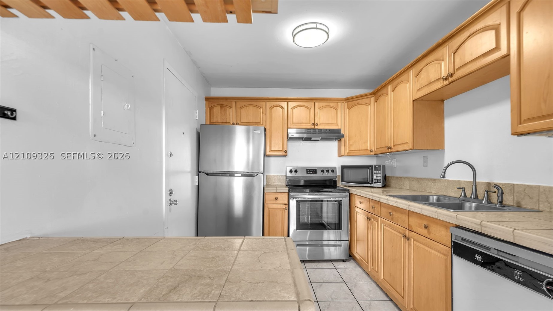4675 W 18th Ct #612, Hialeah FL 33012