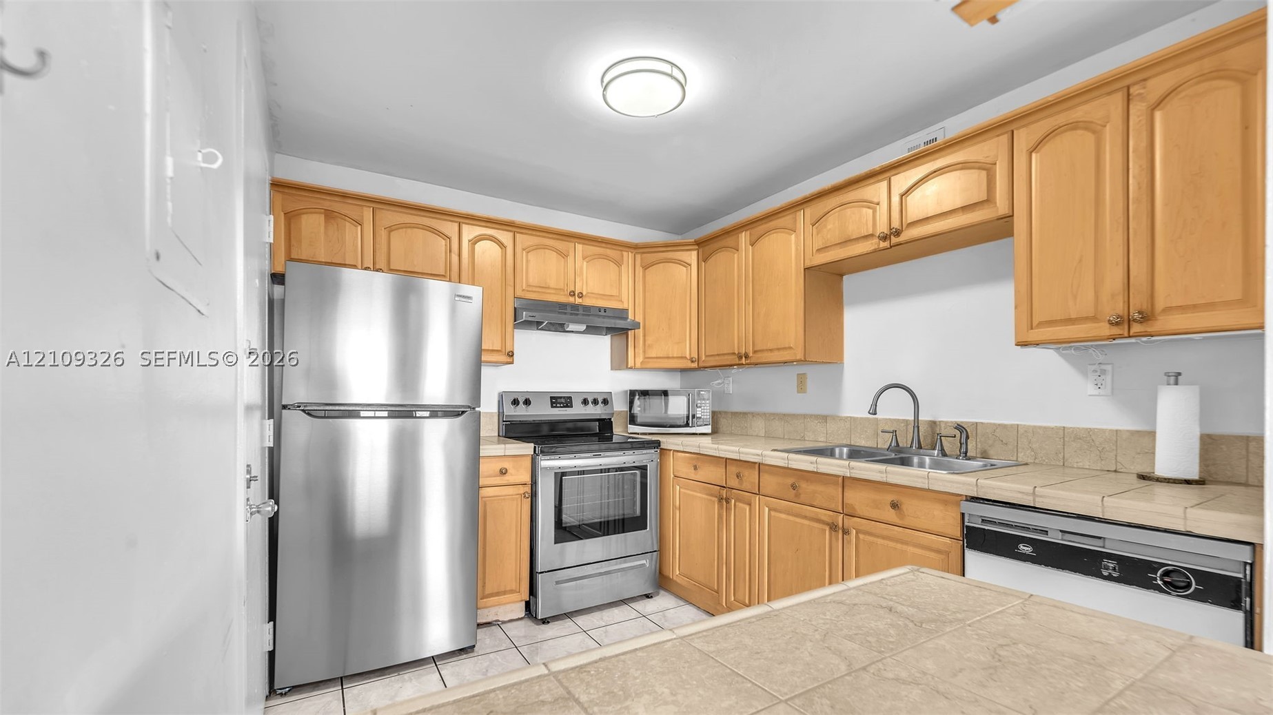 4675 W 18th Ct #612, Hialeah FL 33012
