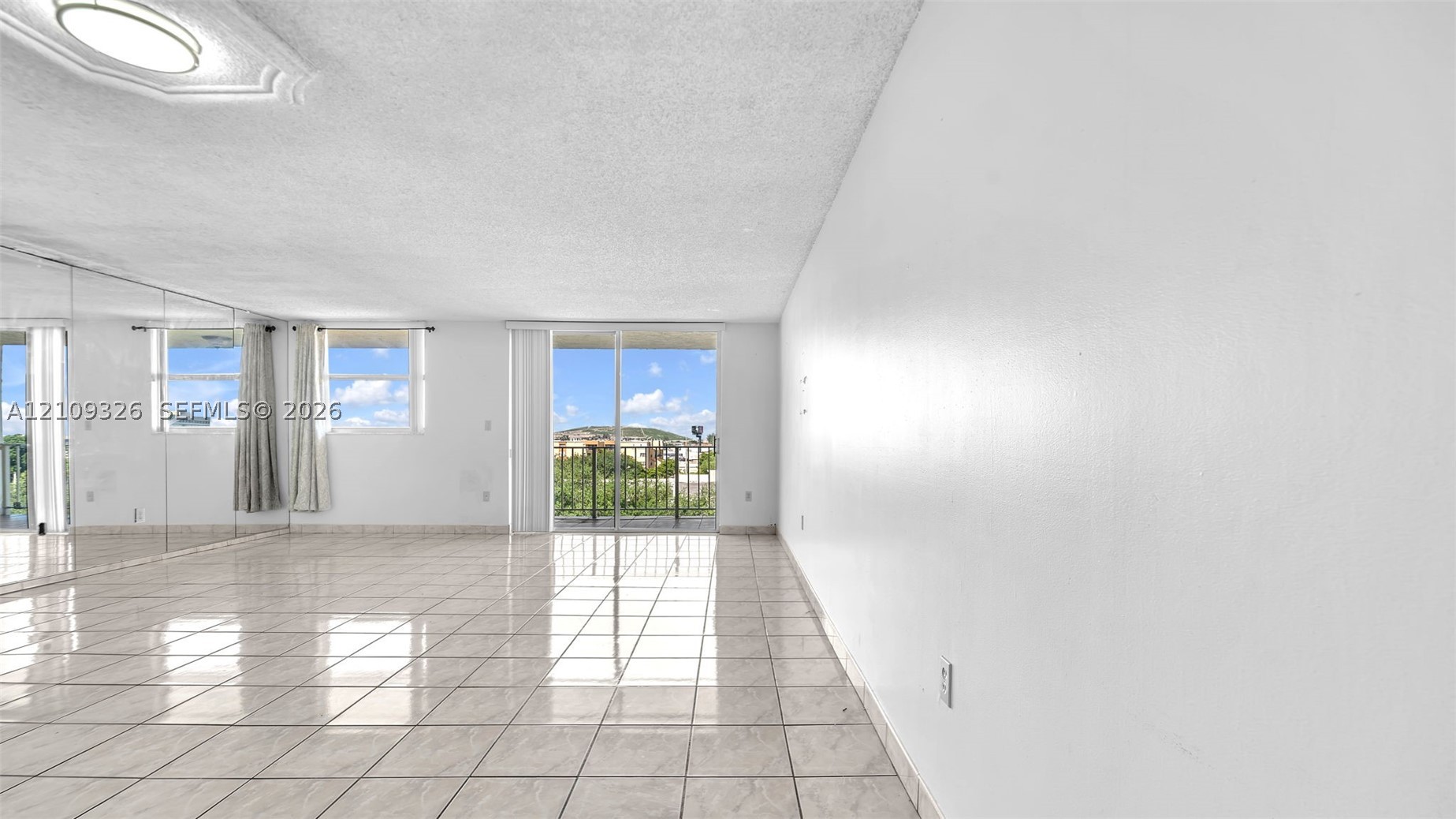 4675 W 18th Ct #612, Hialeah FL 33012