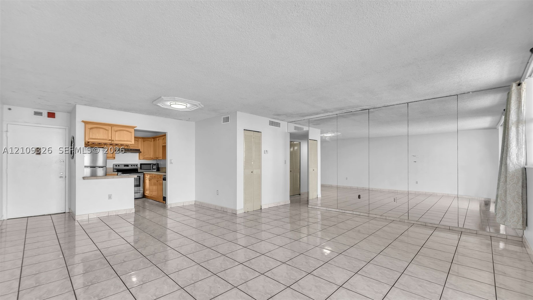 4675 W 18th Ct #612, Hialeah FL 33012