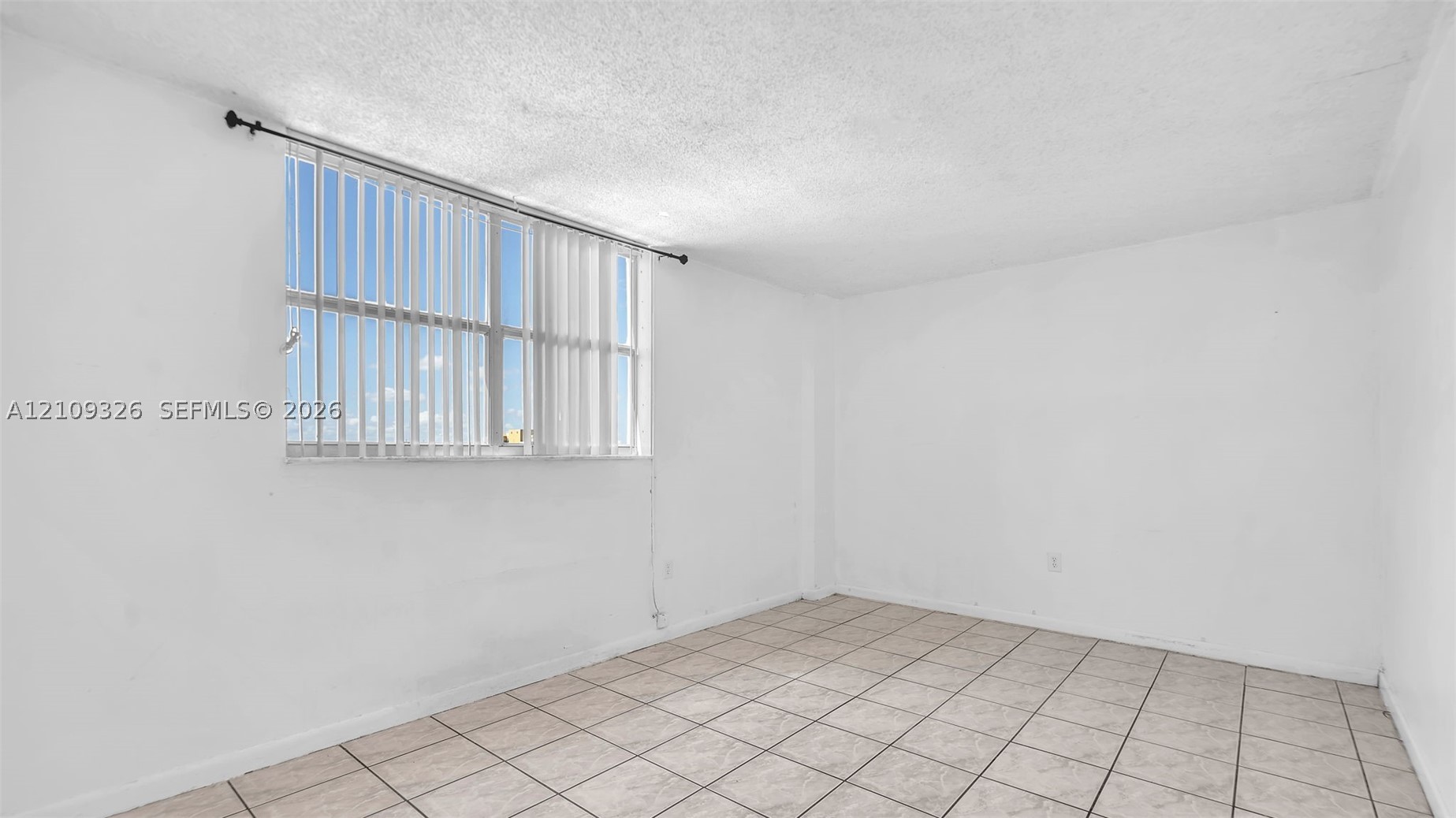 4675 W 18th Ct #612, Hialeah FL 33012