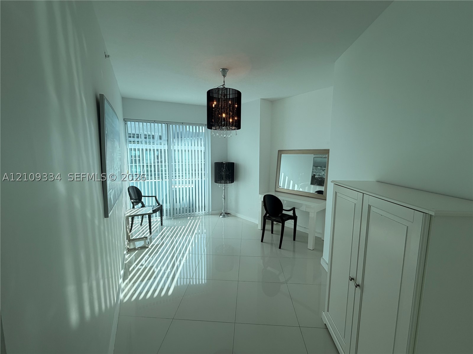 60 SW 13th St #5216, Miami FL 33130