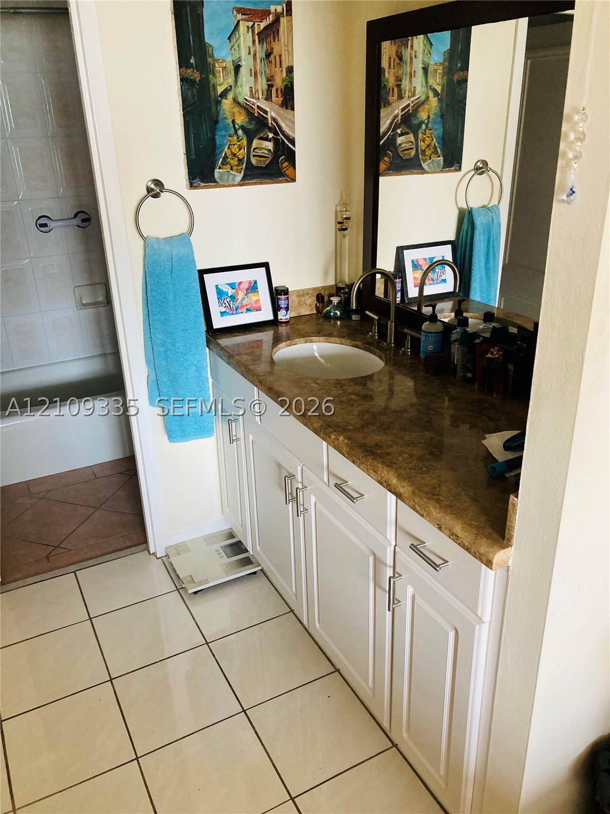 2333 Brickell Ave #2614, Miami FL 33129