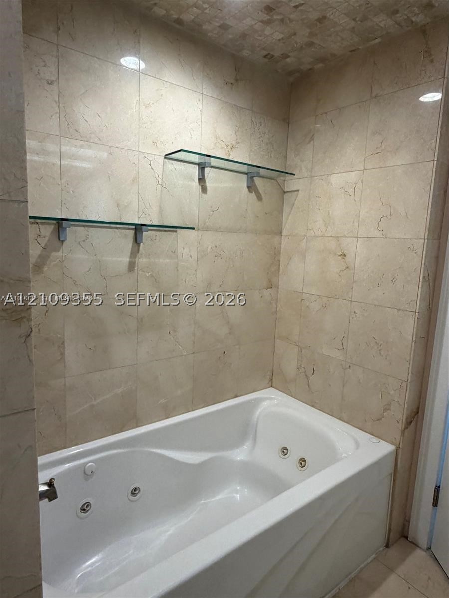6365 Collins Ave #906, Miami Beach FL 33141