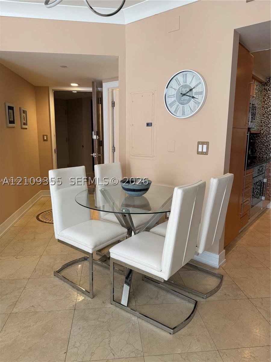 6365 Collins Ave #906, Miami Beach FL 33141