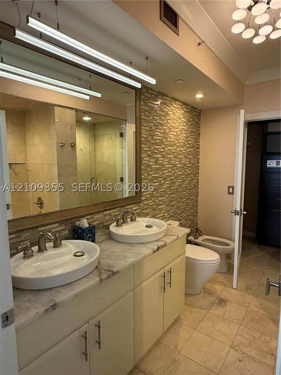 6365 Collins Ave #906, Miami Beach FL 33141