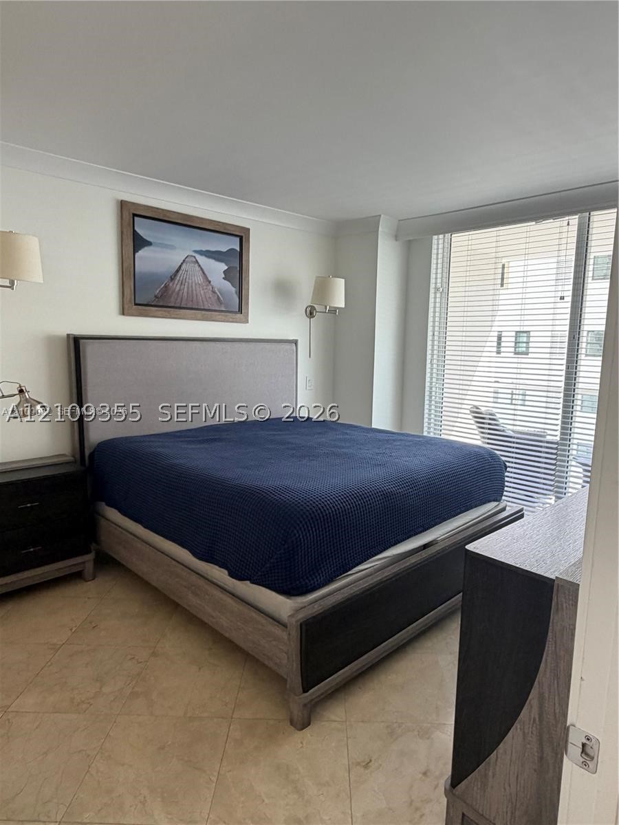 6365 Collins Ave #906, Miami Beach FL 33141
