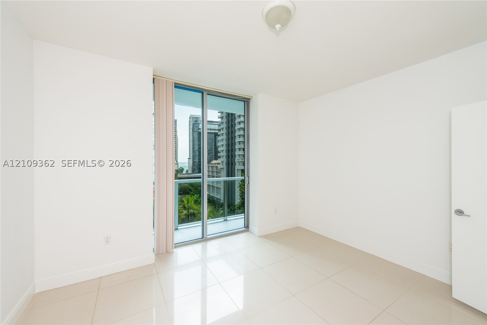 79 SW 12th St #1107-S, Miami FL 33130
